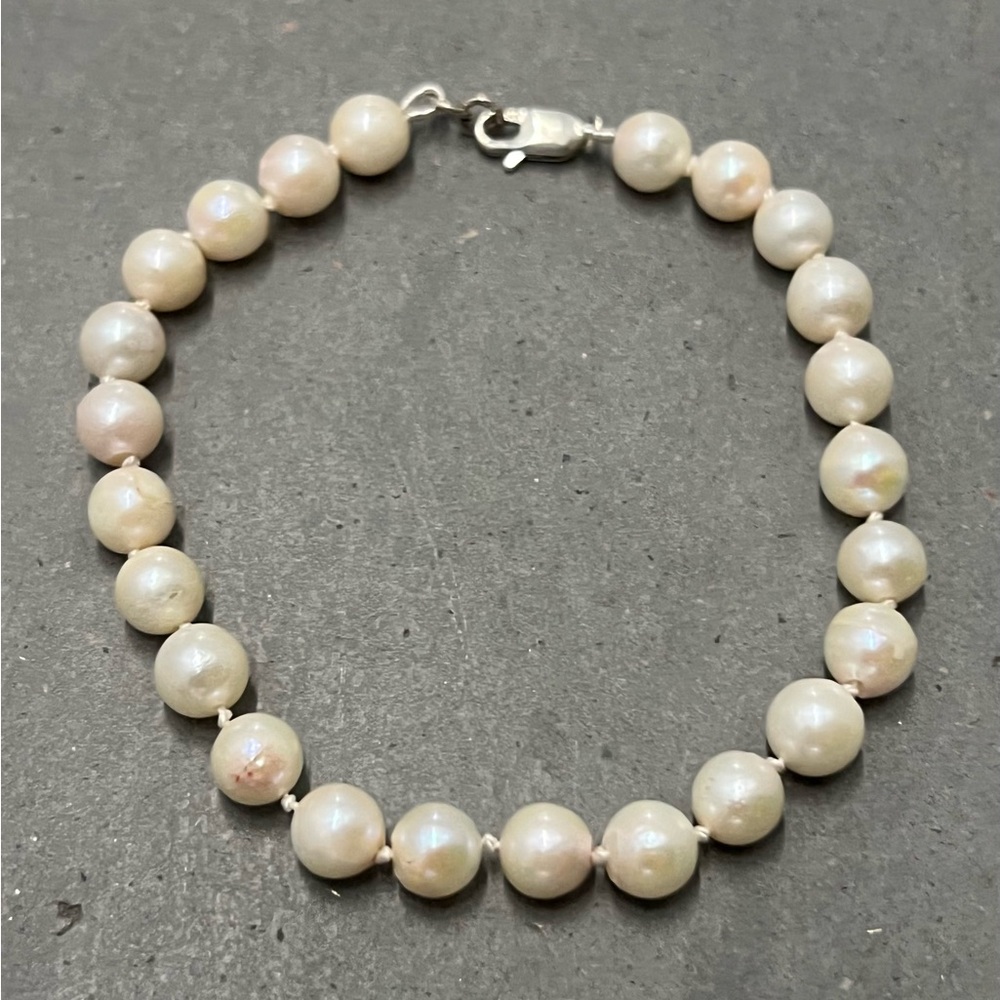 8” Natural Pearl Bracelet with Lobster Claw Clasp